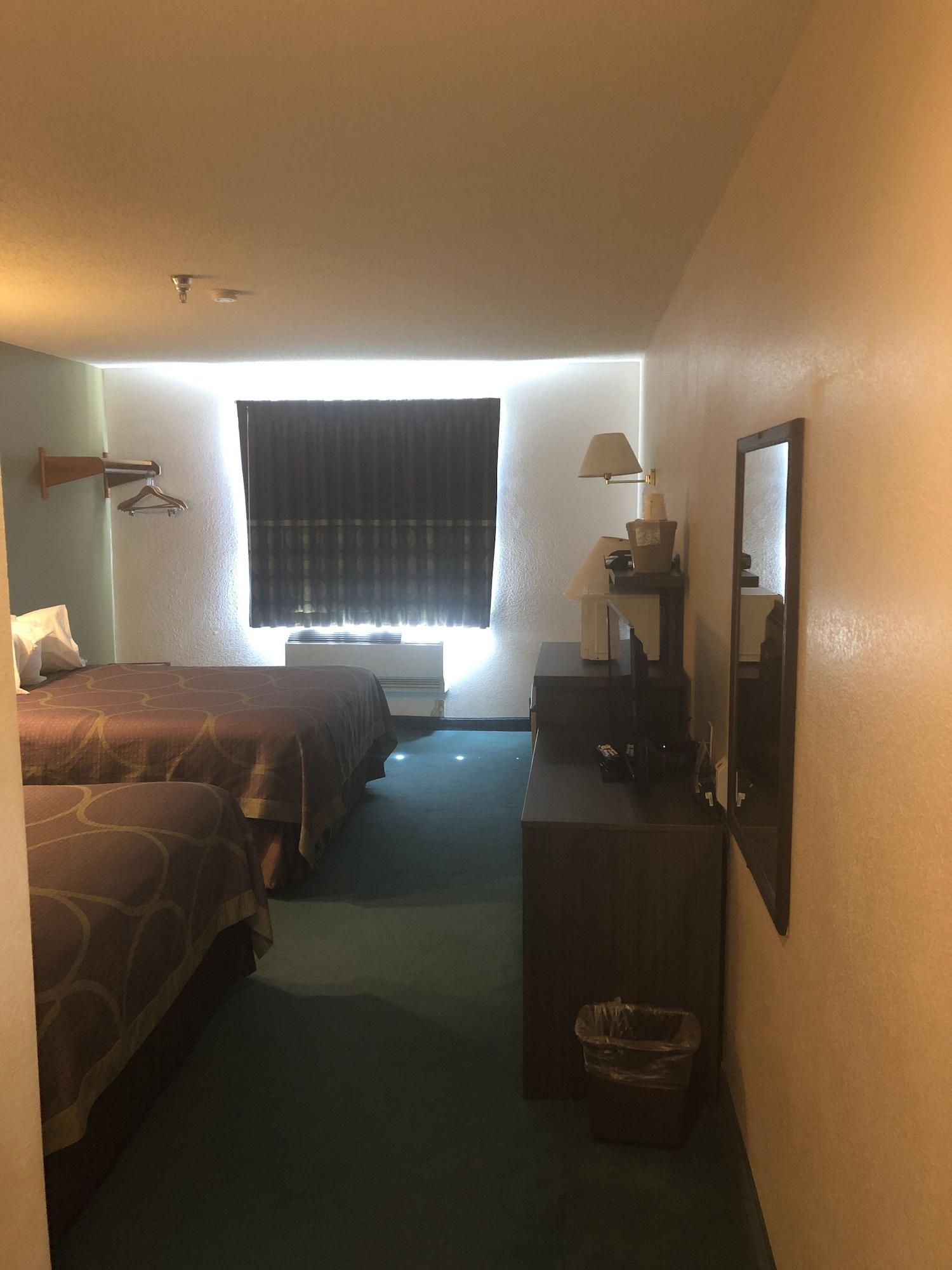 Super 8 By Wyndham Florence Co Екстер'єр фото